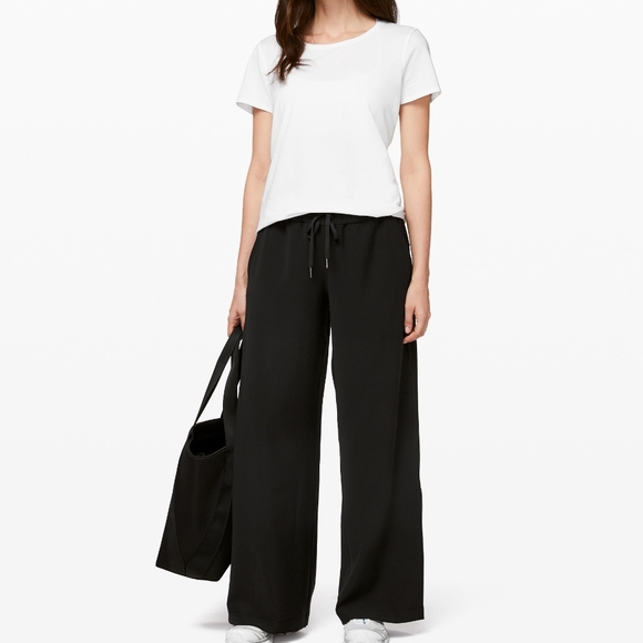 Lululemon On The Fly Wide Leg Pant Shop 